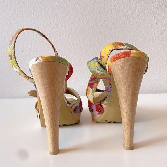 STELLA MCCARTNEY Floral Canvas & Wooden Platform Heels Sandals SZ 40 - Picture 7 of 11